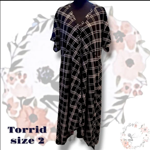 Torrid Black and White Plaid Fit-Flare Dress Size 2 - Picture 7 of 7